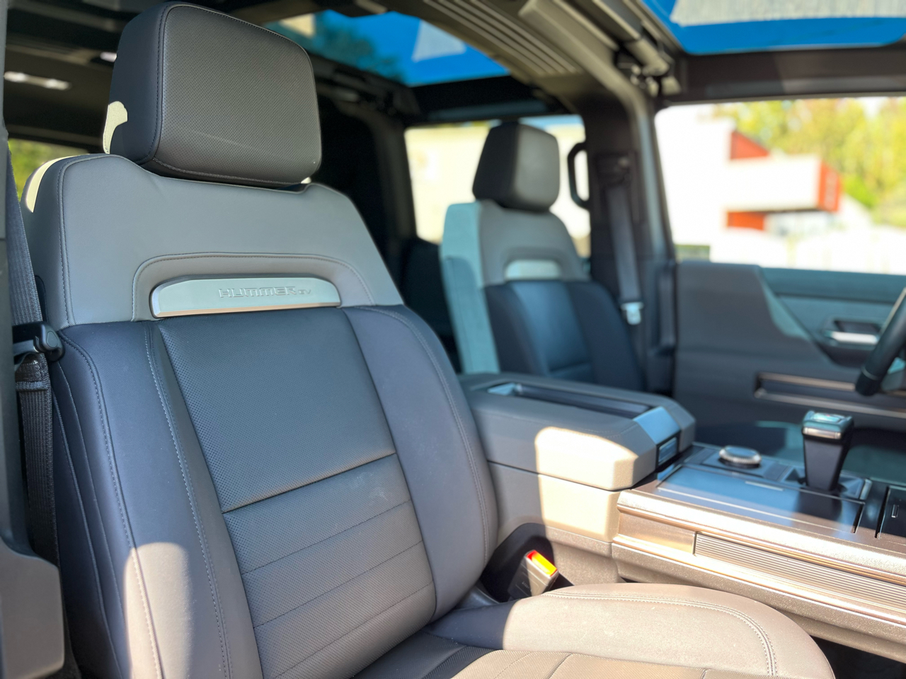 GMC HUMMER EV SUV 2X 2025
