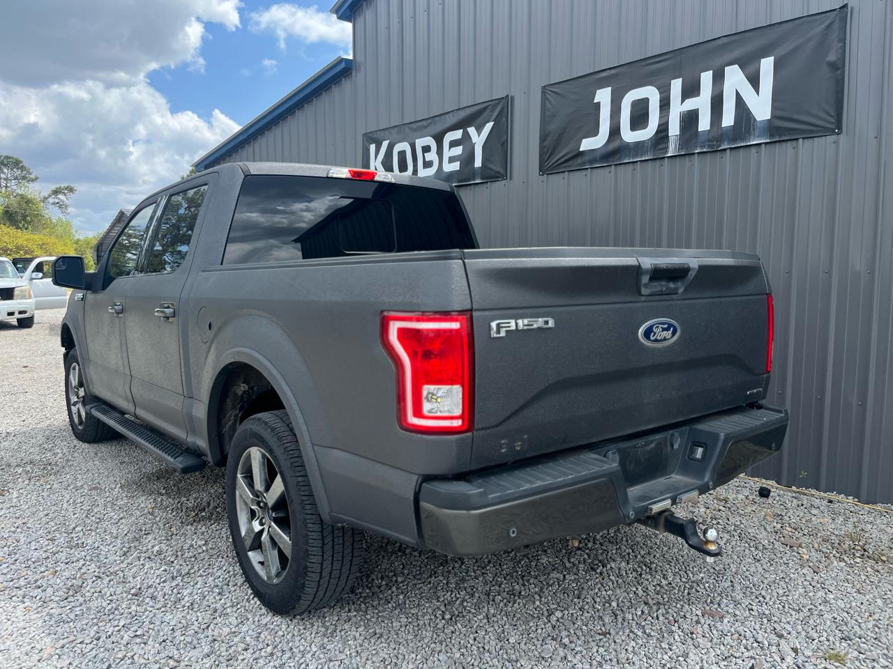 View vehicle photo 6