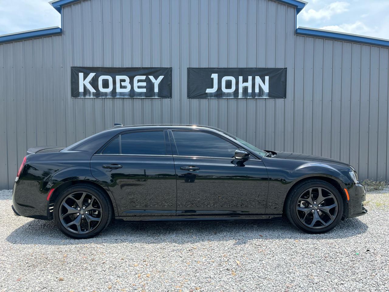 2023 Chrysler 300 Touring L