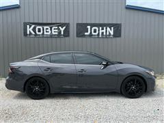 2021 Nissan Maxima 