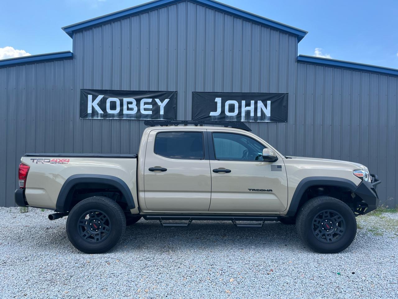 2017 Toyota Tacoma SR5 Double Cab Long Bed V6 6AT 4WD