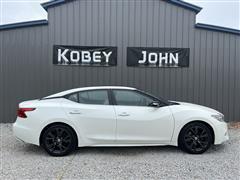 2016 Nissan Maxima 