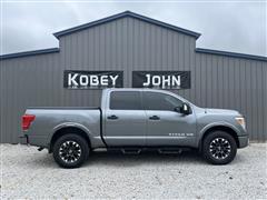 2018 Nissan Titan 