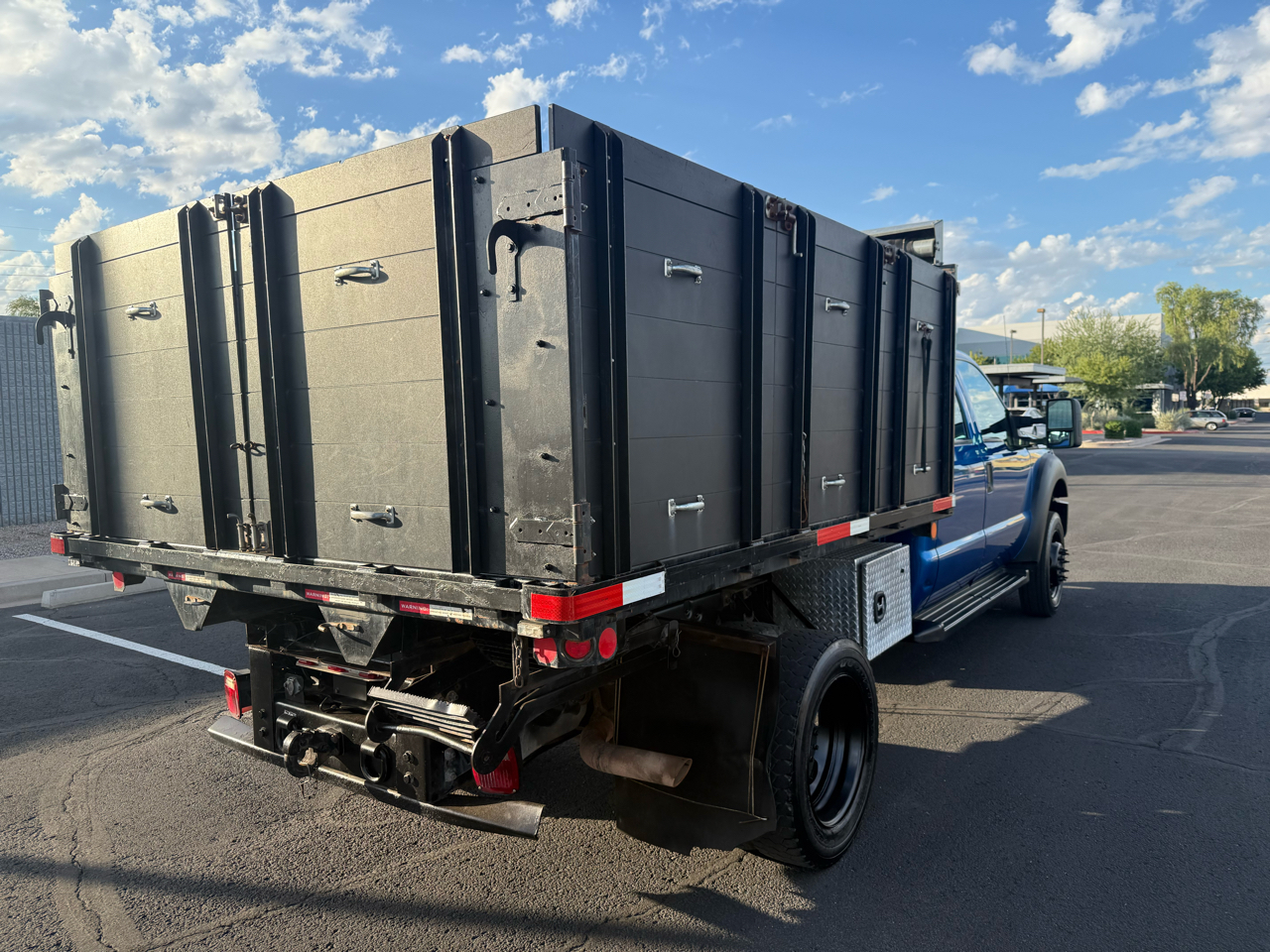 Ford F-450 SD Crew Cab DRW 2WD 2016 Ford F-450 SD Crew Cab DRW 2WD 2016