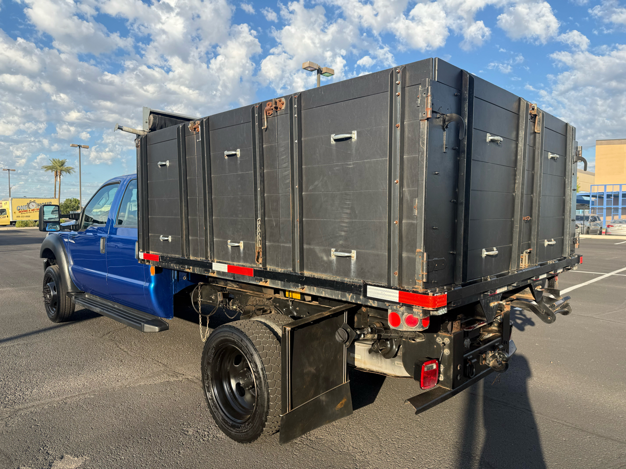 Ford F-450 SD Crew Cab DRW 2WD 2016 Ford F-450 SD Crew Cab DRW 2WD 2016