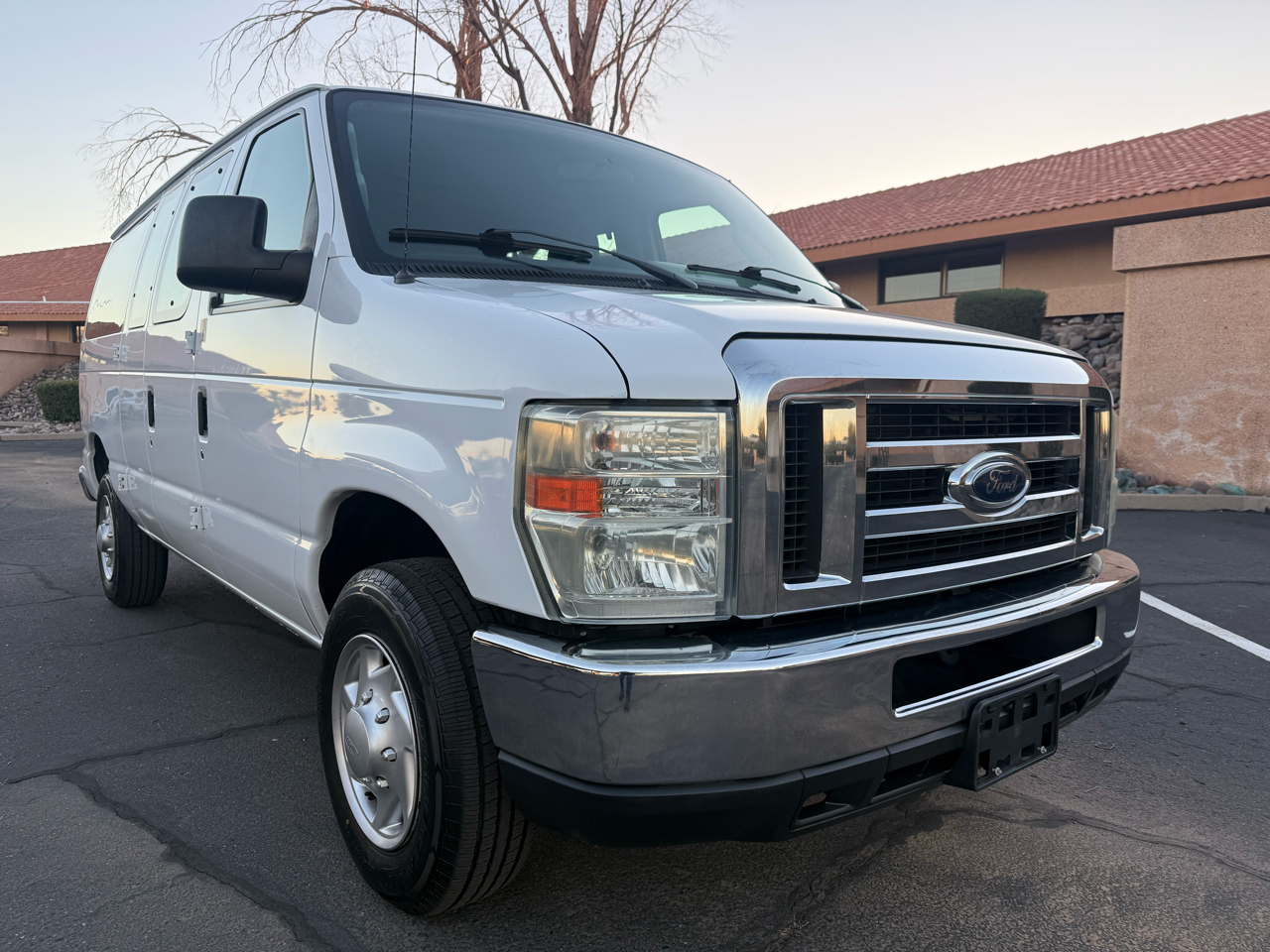 2013 Ford Econoline E-350 XL Super Duty