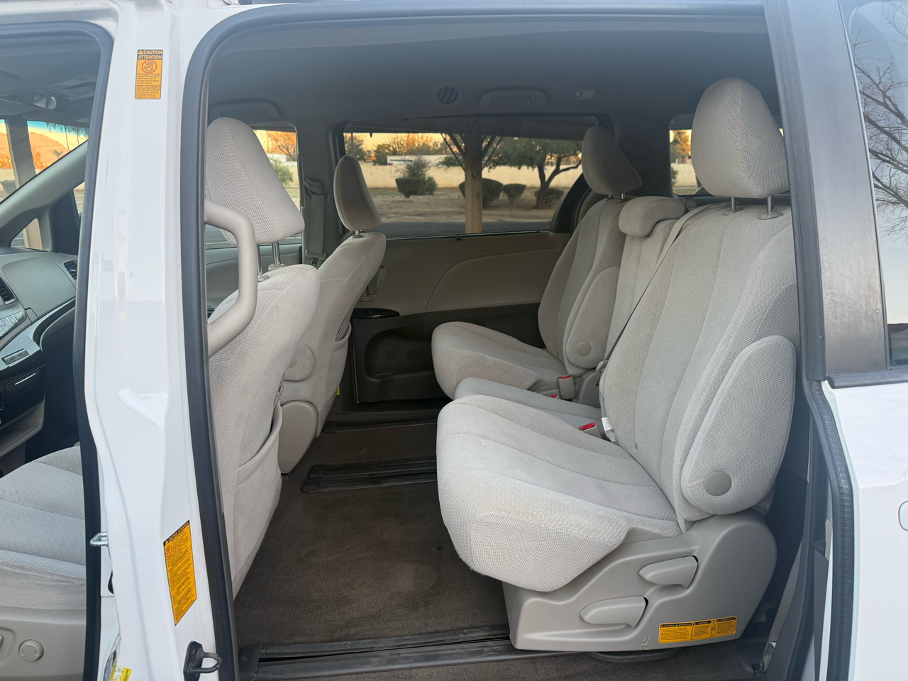 Toyota Sienna LE FWD 8-Passenger V6 2014