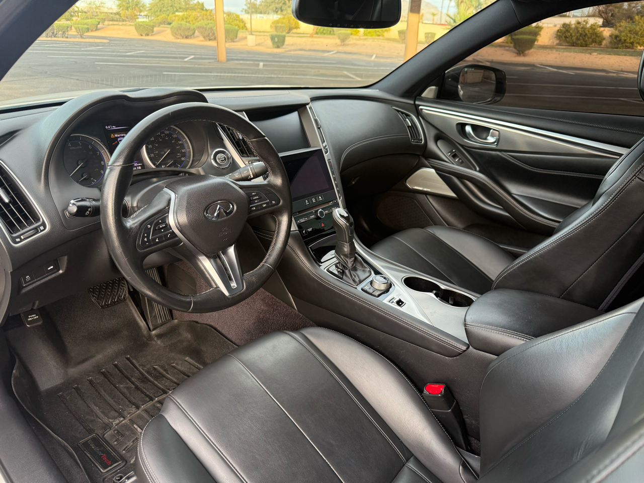 Infiniti Q60 3.0t LUXE AWD 2018