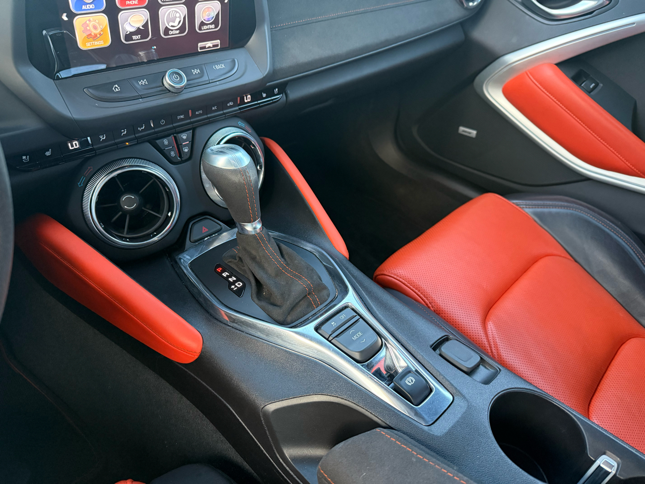 Chevrolet Camaro 2LT Coupe 8A 2018