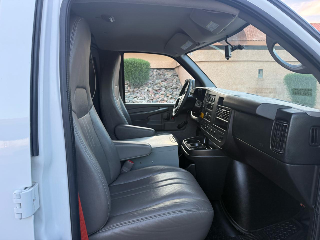 Chevrolet Express 2500 Cargo 2013