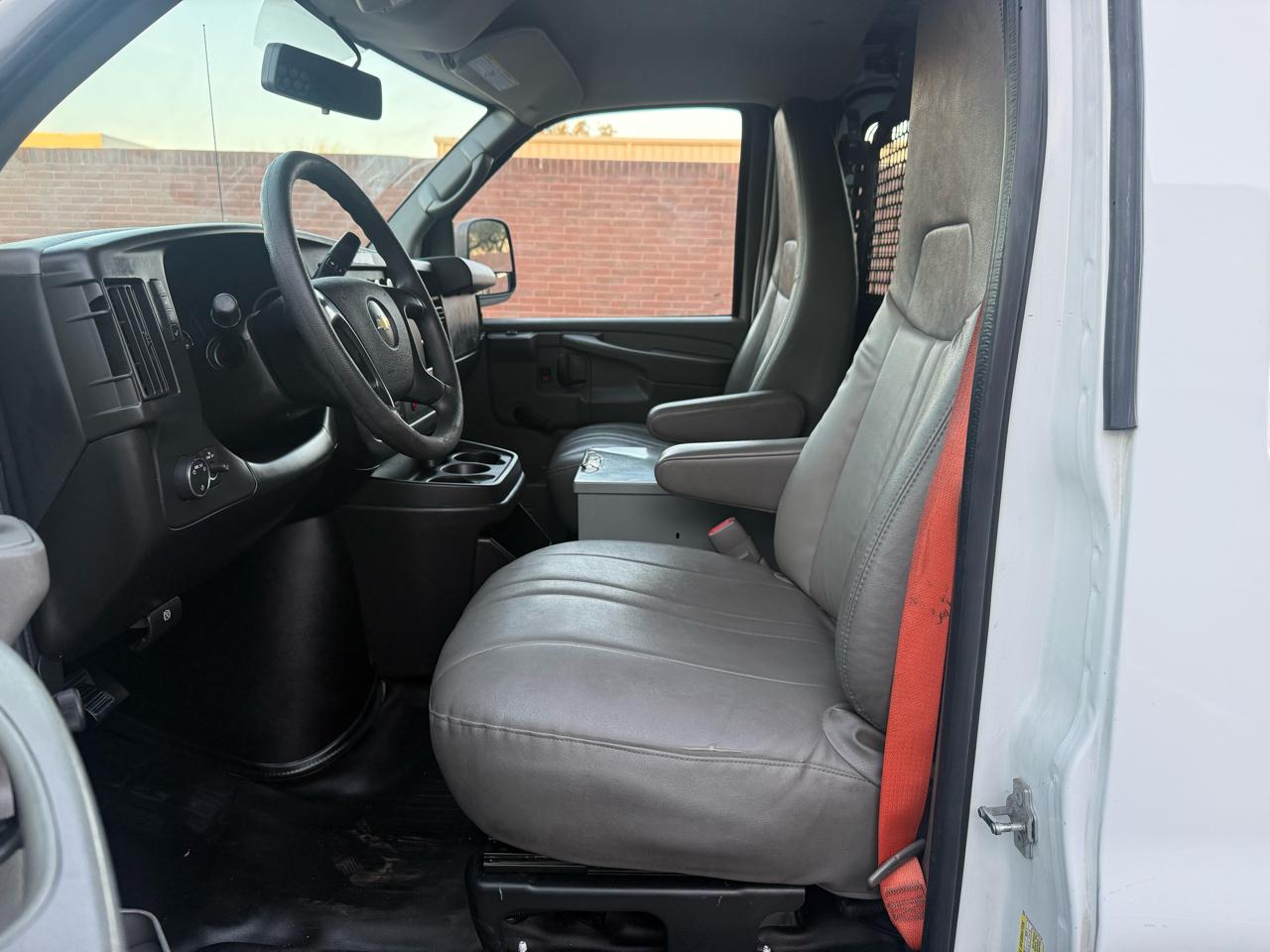 Chevrolet Express 2500 Cargo 2013