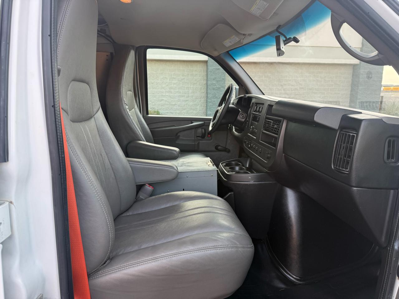 Chevrolet Express 2500 Cargo 2013