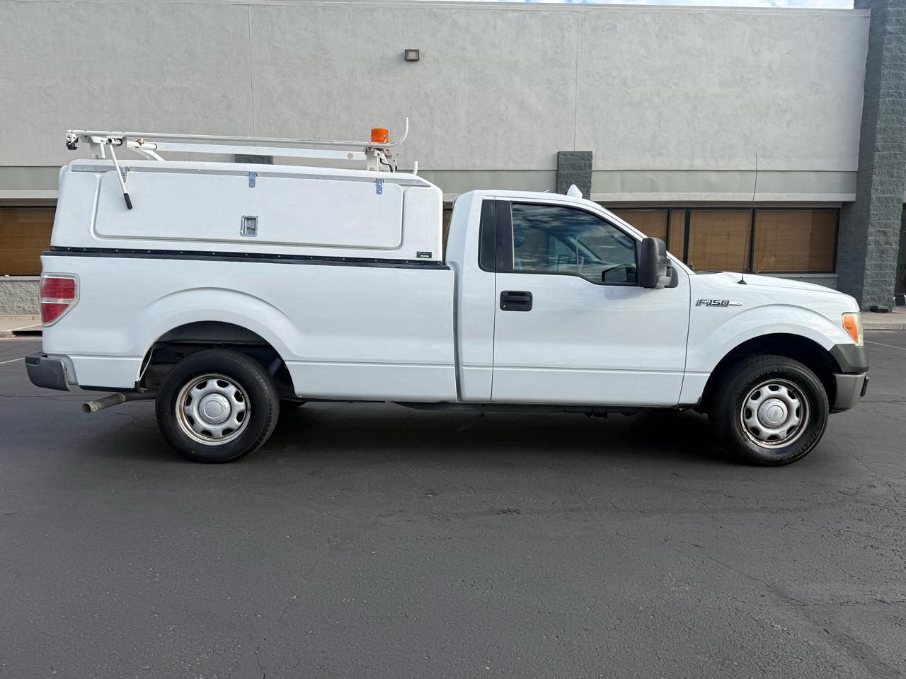 Ford F-150 2WD Reg Cab 145" XL 2011