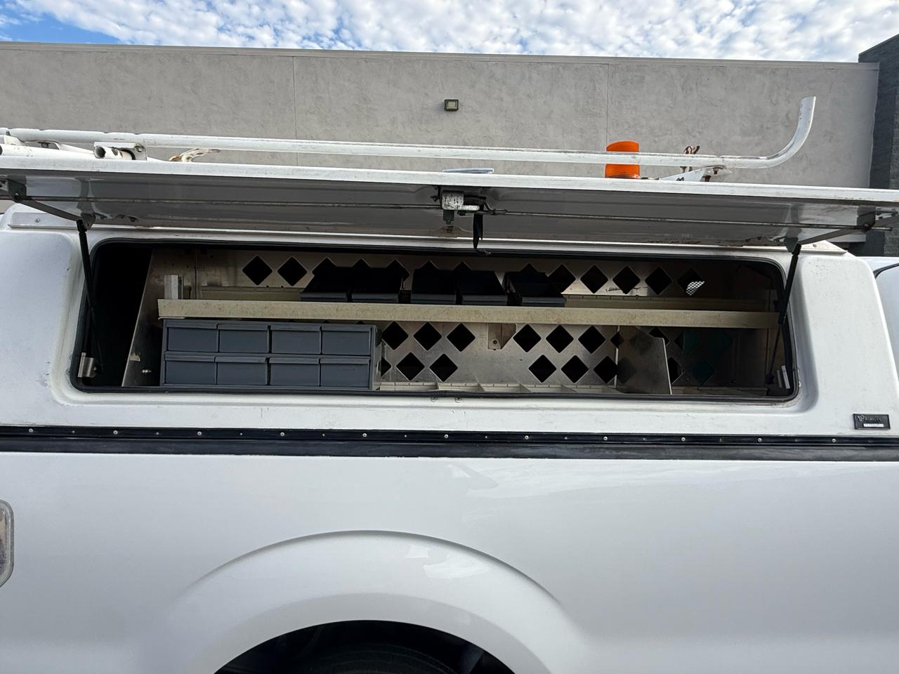Ford F-150 2WD Reg Cab 145" XL 2011