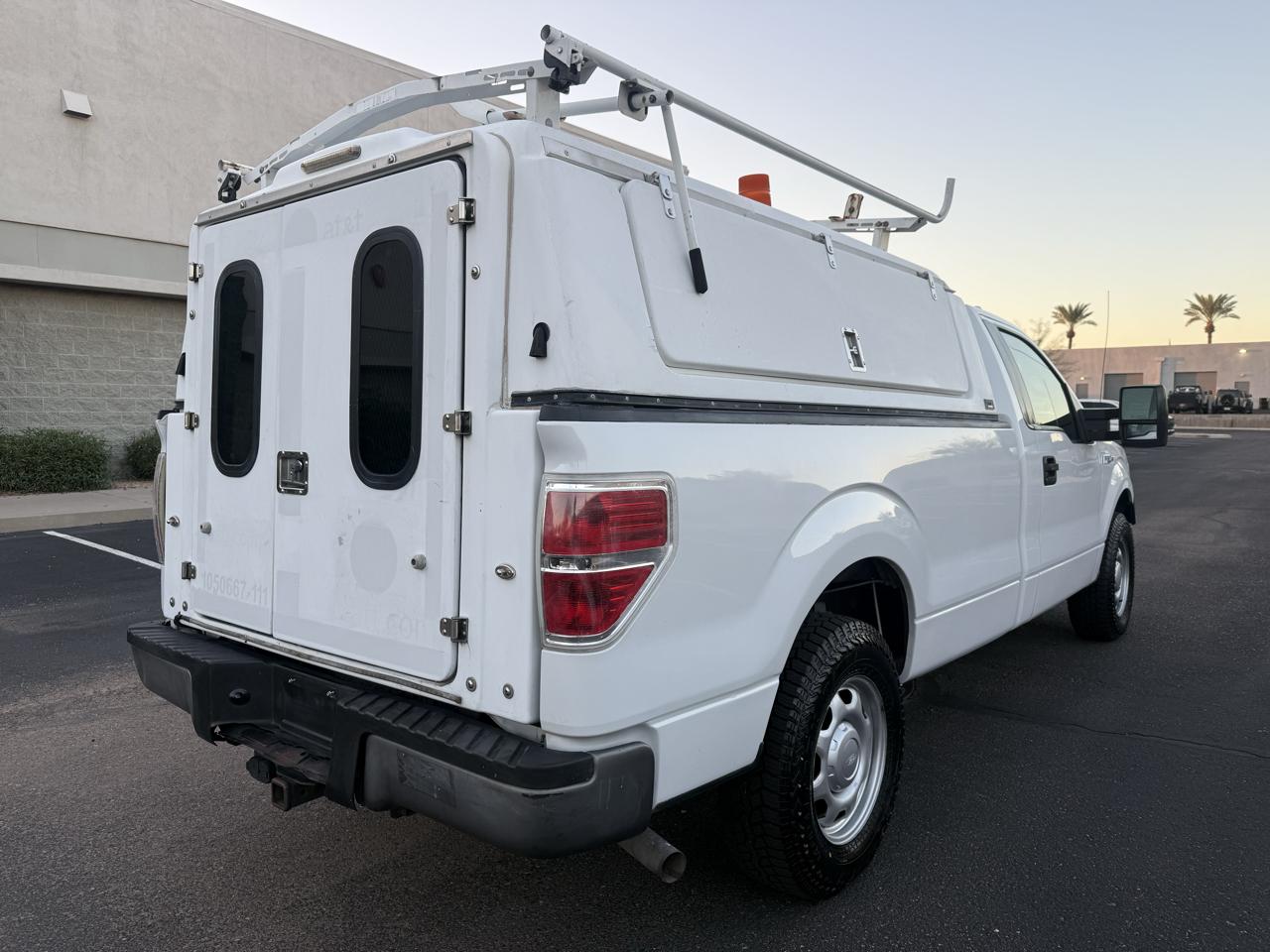 Ford F-150 2WD Reg Cab 145" XL 2011