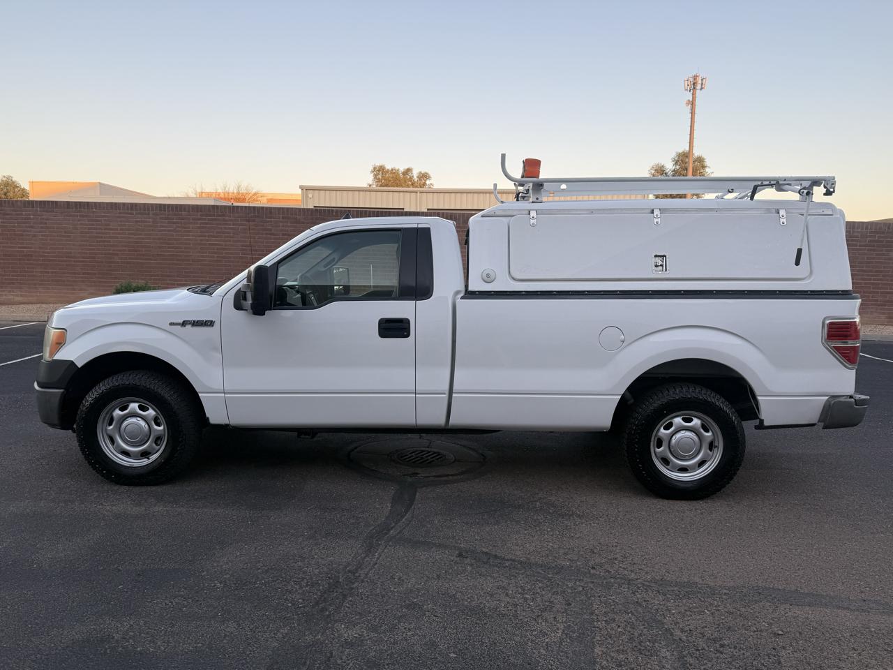 Ford F-150 2WD Reg Cab 145" XL 2011