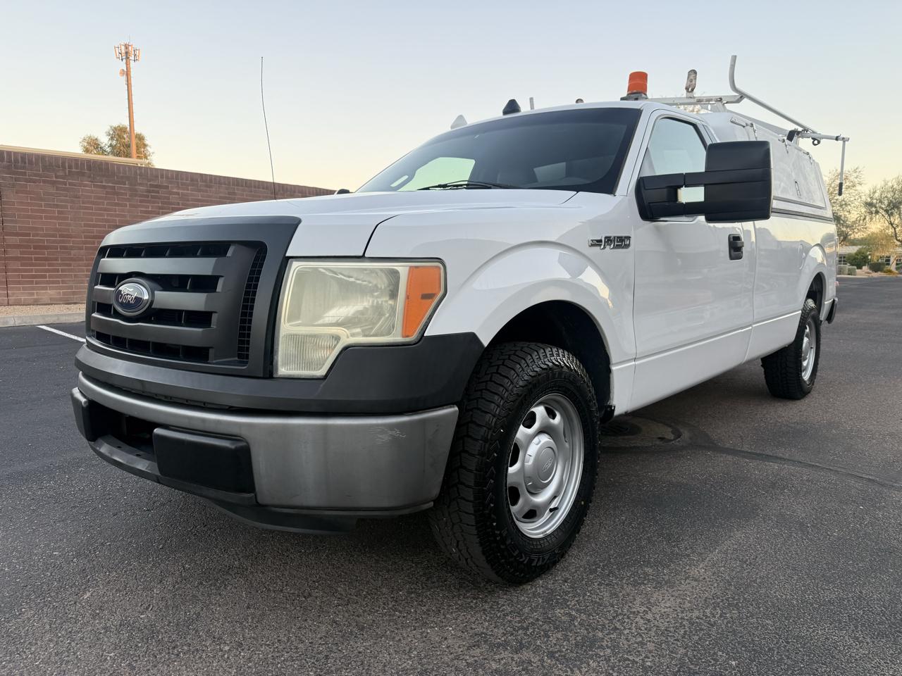 Ford F-150 2WD Reg Cab 145" XL 2011