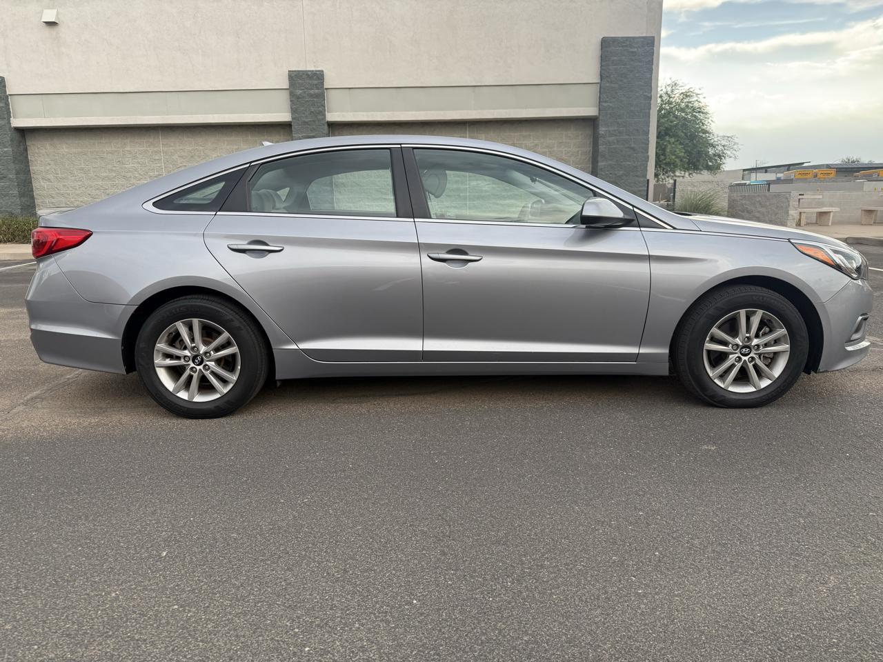 Hyundai Sonata SE 2016