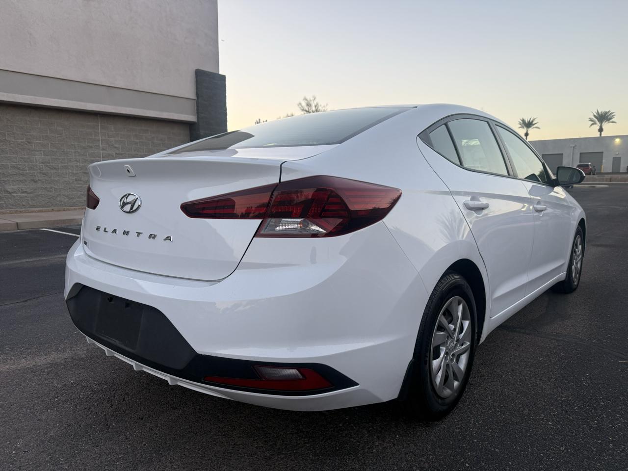 Hyundai Elantra SE 2020