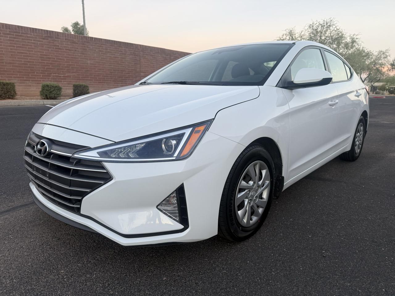 Hyundai Elantra SE 2020
