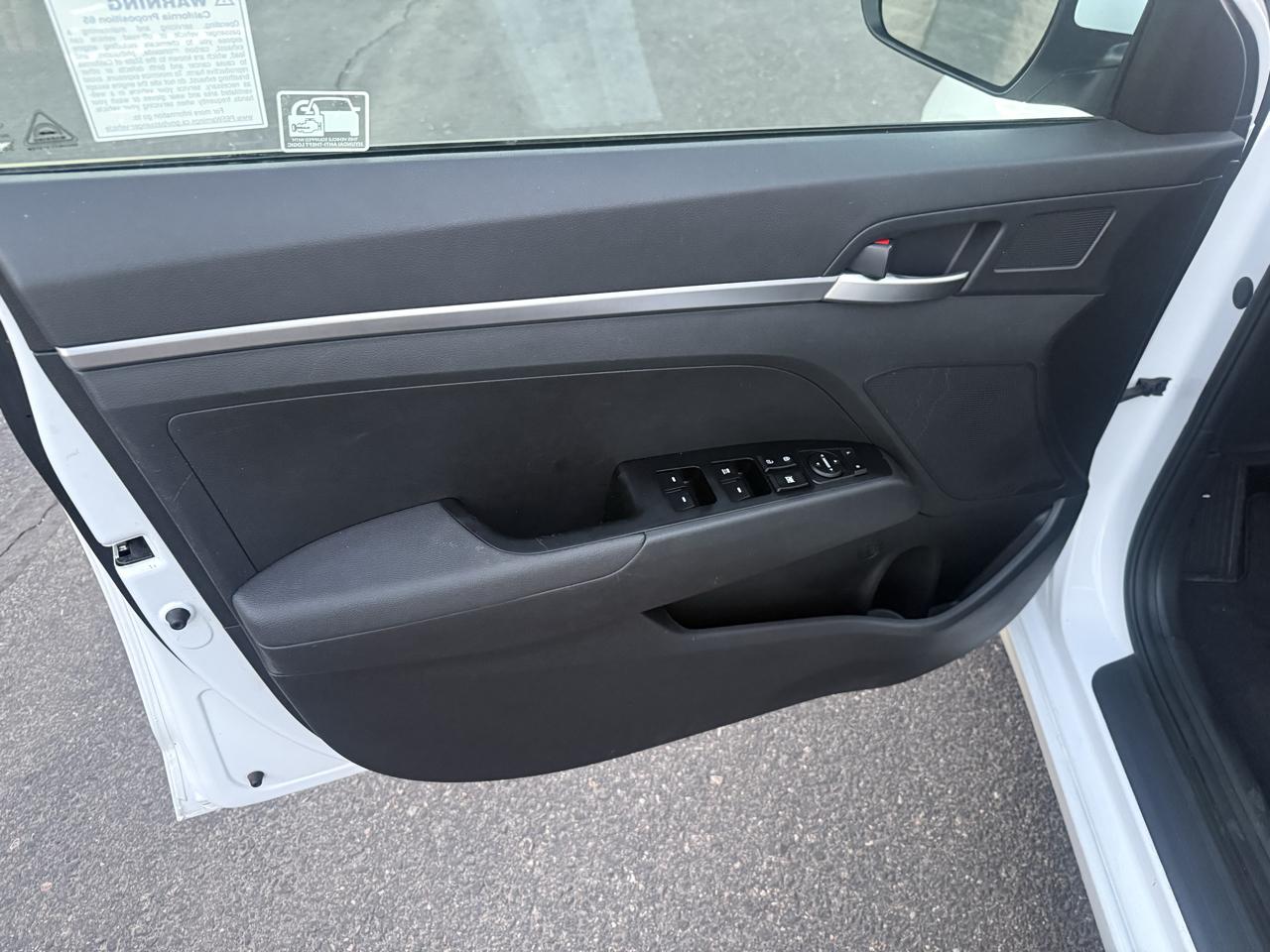 Hyundai Elantra SE 2020