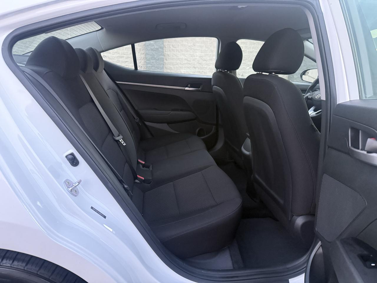 Hyundai Elantra SE 2020