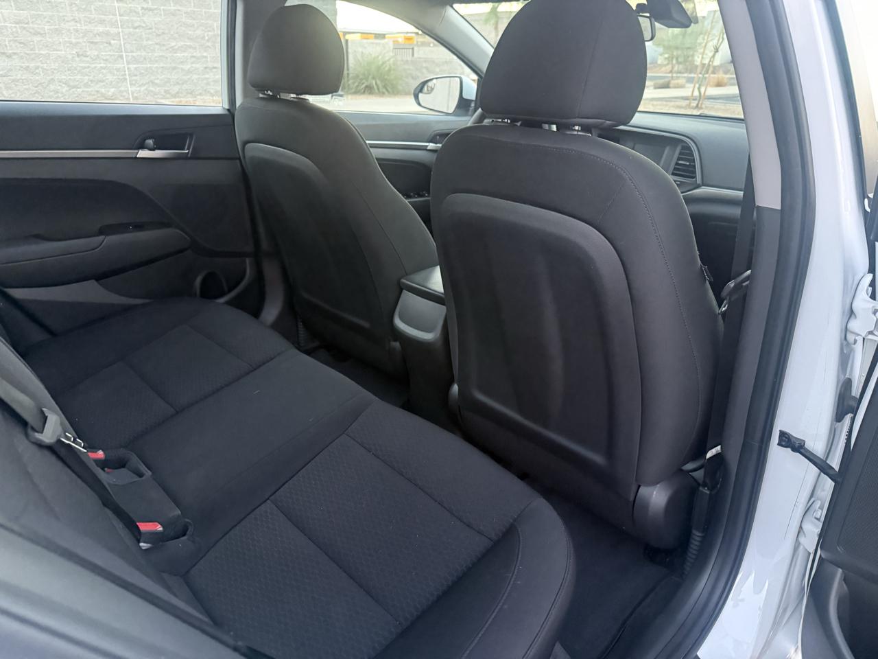 Hyundai Elantra SE 2020