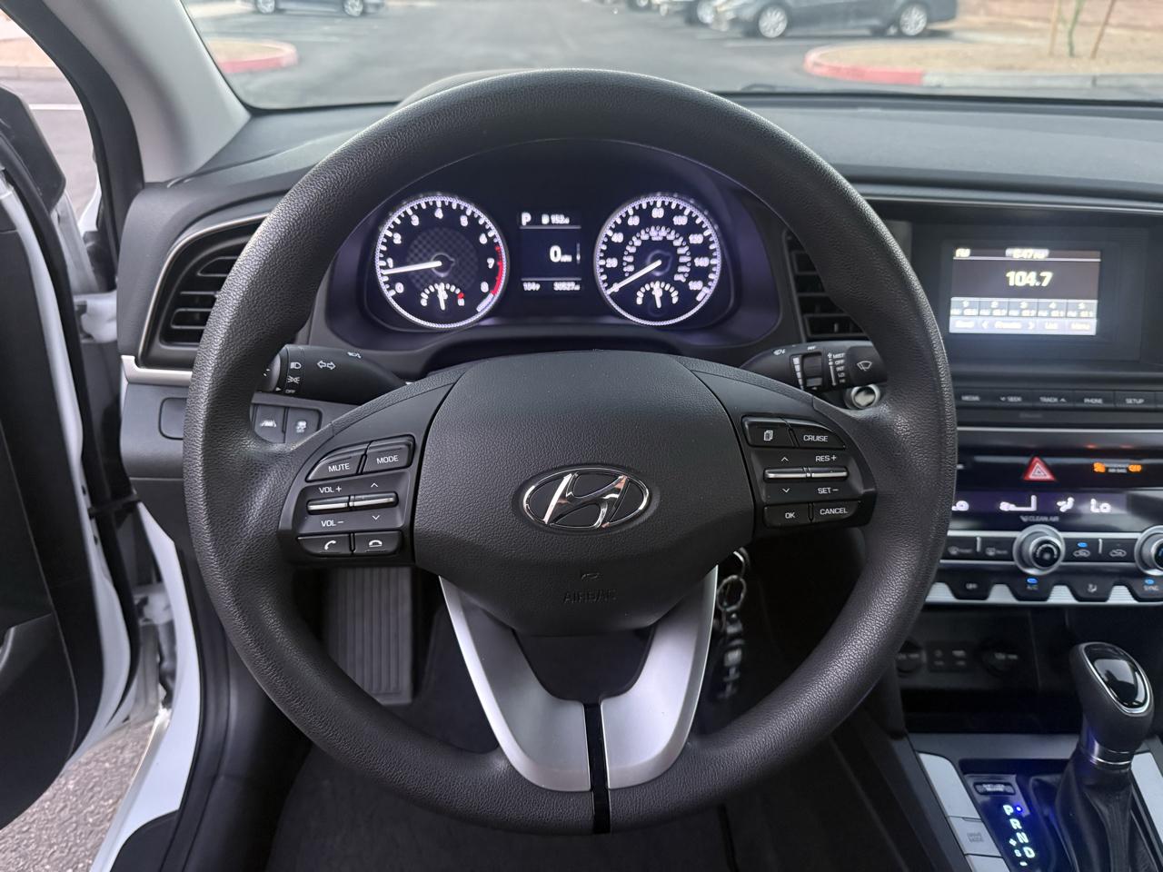 Hyundai Elantra SE 2020