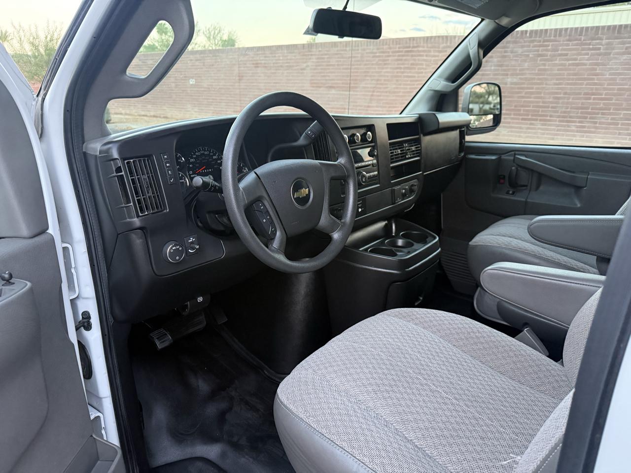 Chevrolet Express 2500 Cargo 2017