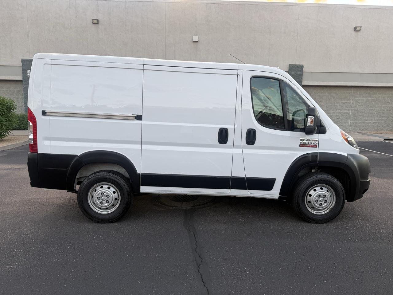 RAM Promaster 1500 Low Roof 118-in. WB 2020