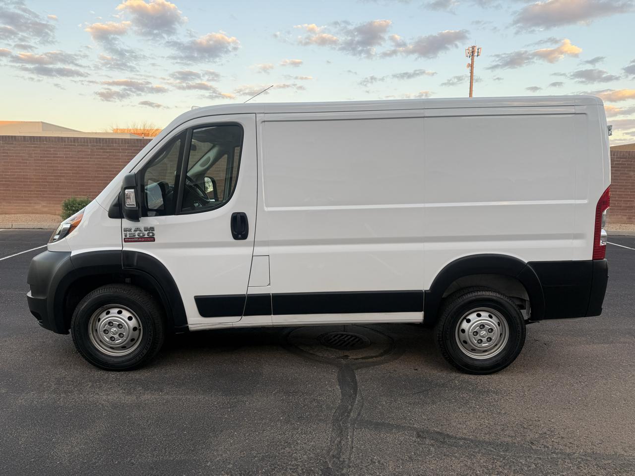 RAM Promaster 1500 Low Roof 118-in. WB 2020
