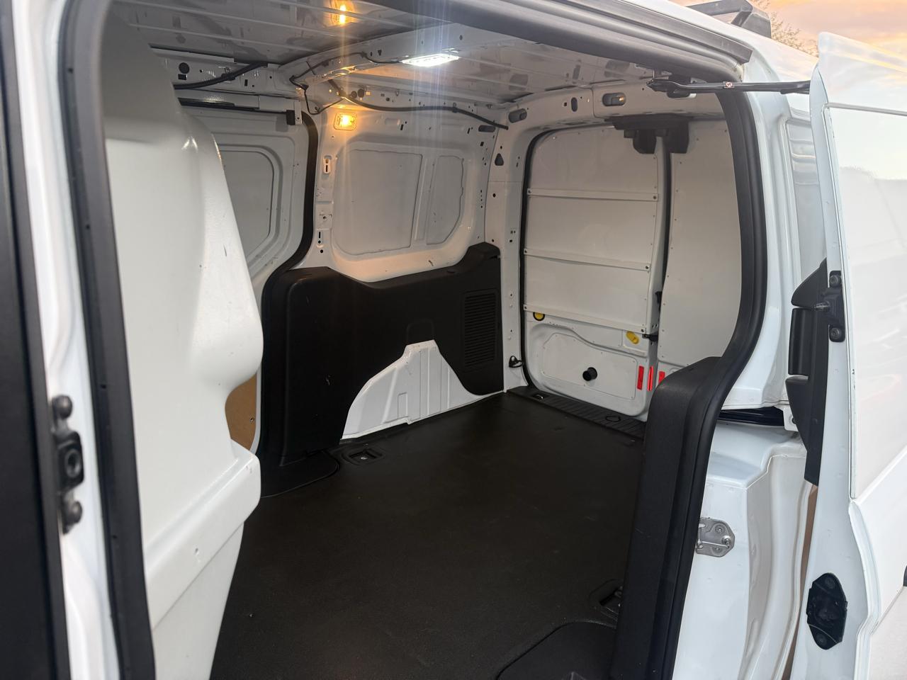 Ford Transit Connect Cargo Van XL LWB w/Rear 180 Degree Door 2016