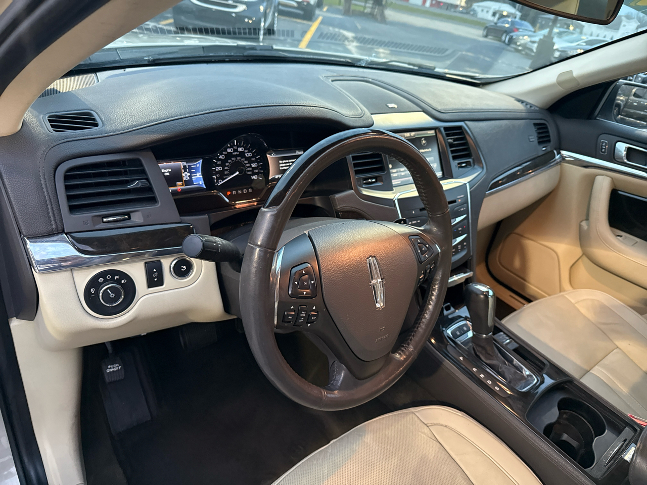 Lincoln MKS FWD 2015