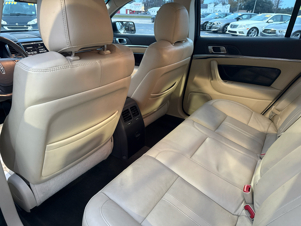 Lincoln MKS FWD 2015