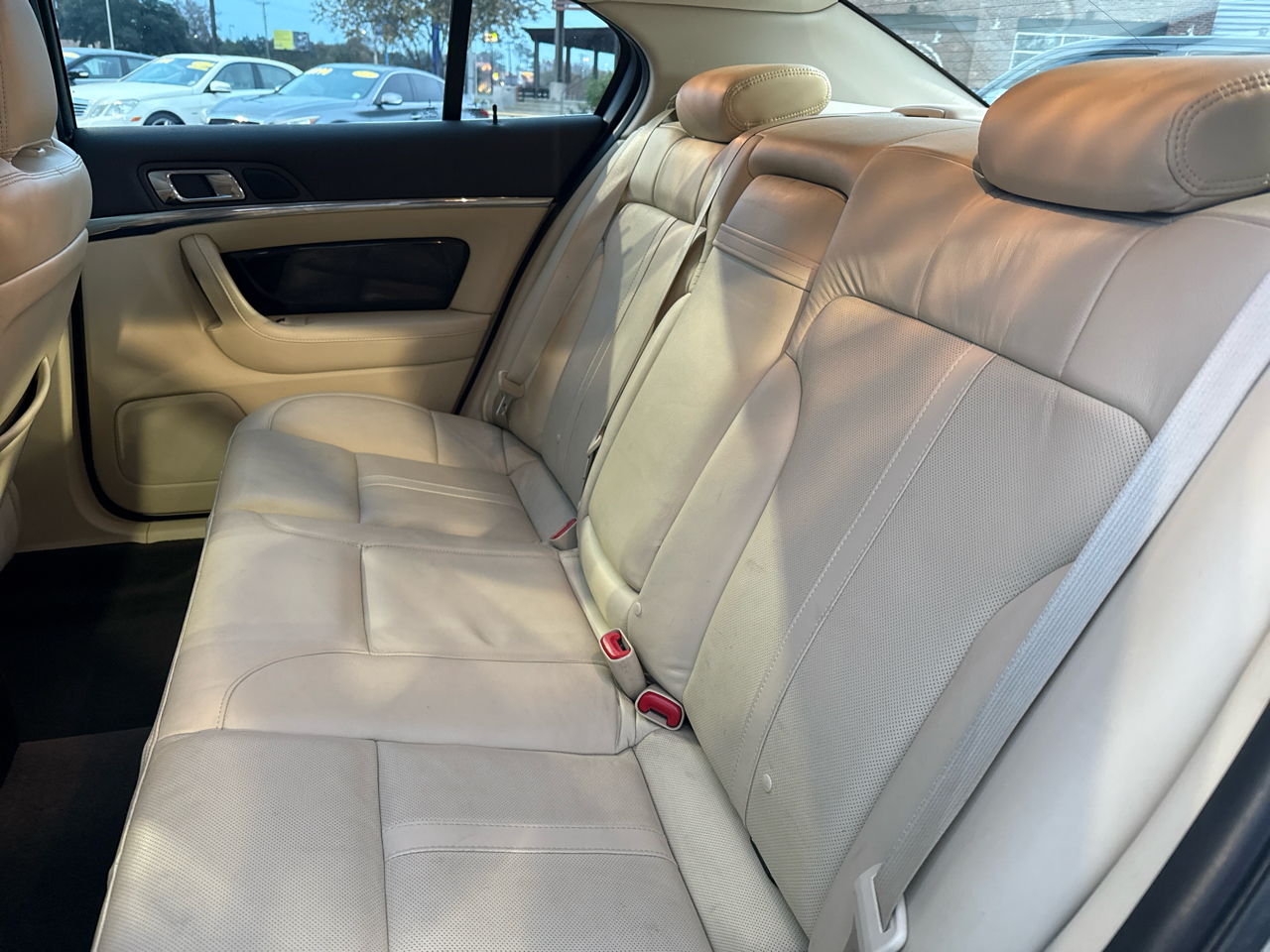 Lincoln MKS FWD 2015