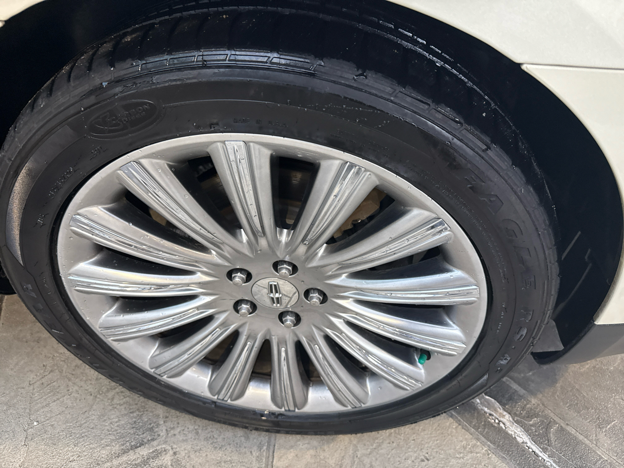 Lincoln MKS FWD 2015