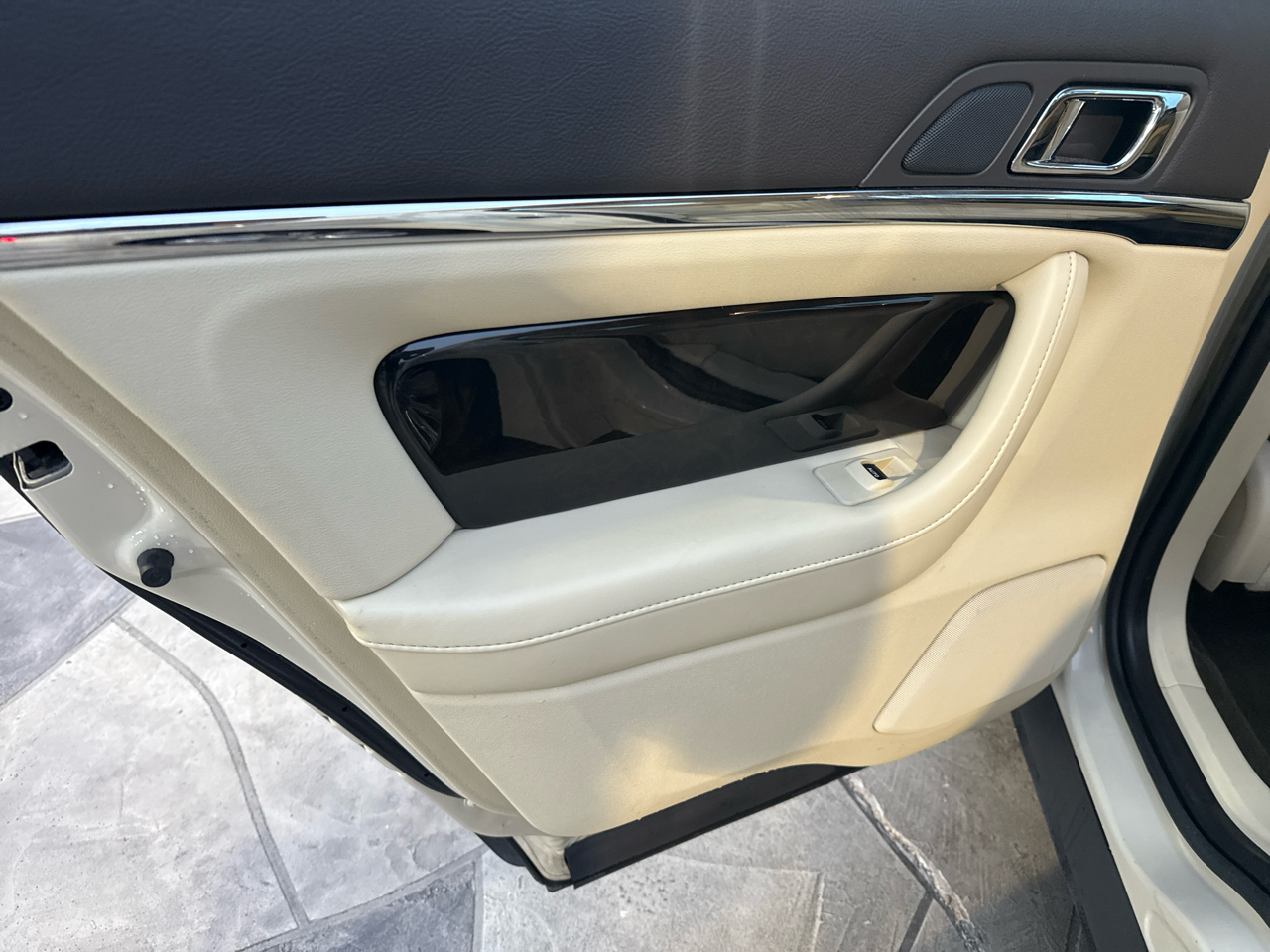 Lincoln MKS FWD 2015