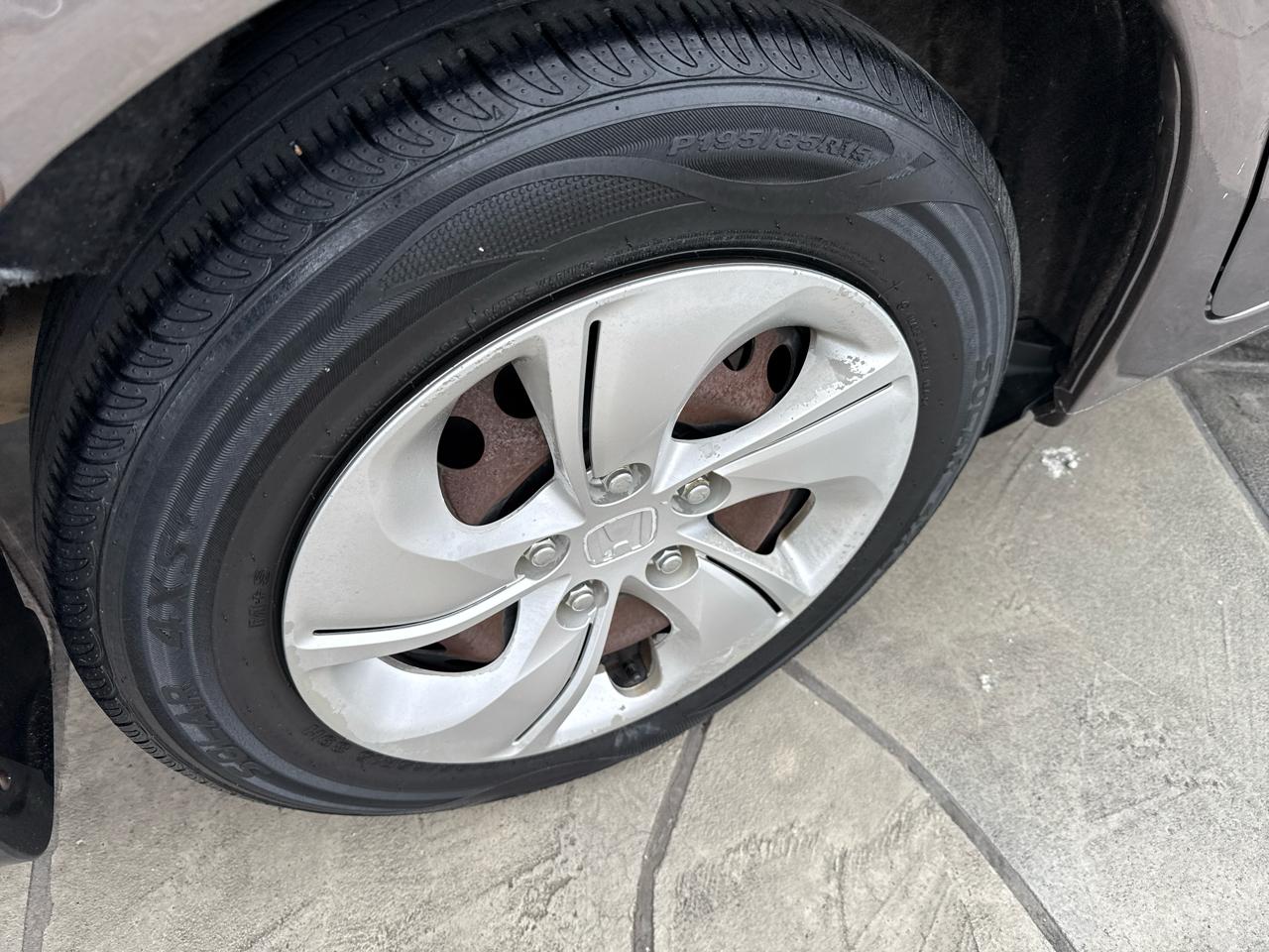 Honda Civic 4dr Sdn LX Auto 2015