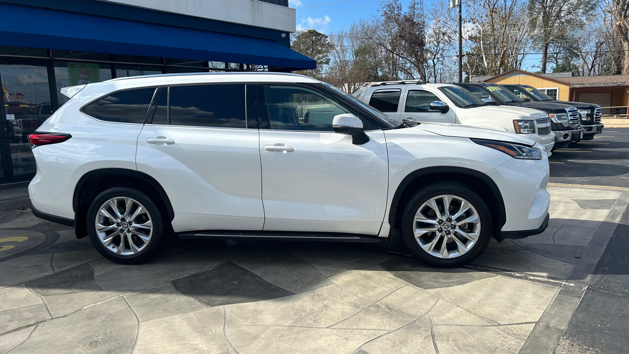 Toyota Highlander Limited 2021