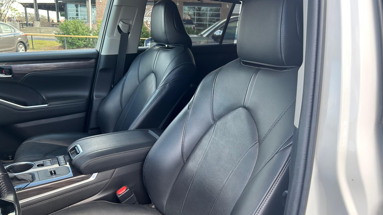 Toyota Highlander Limited 2021