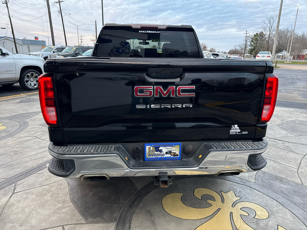 GMC Sierra 1500 4WD Crew Cab 147" SLE 2020