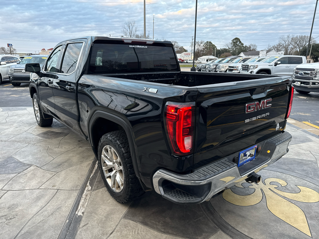 GMC Sierra 1500 4WD Crew Cab 147" SLE 2020
