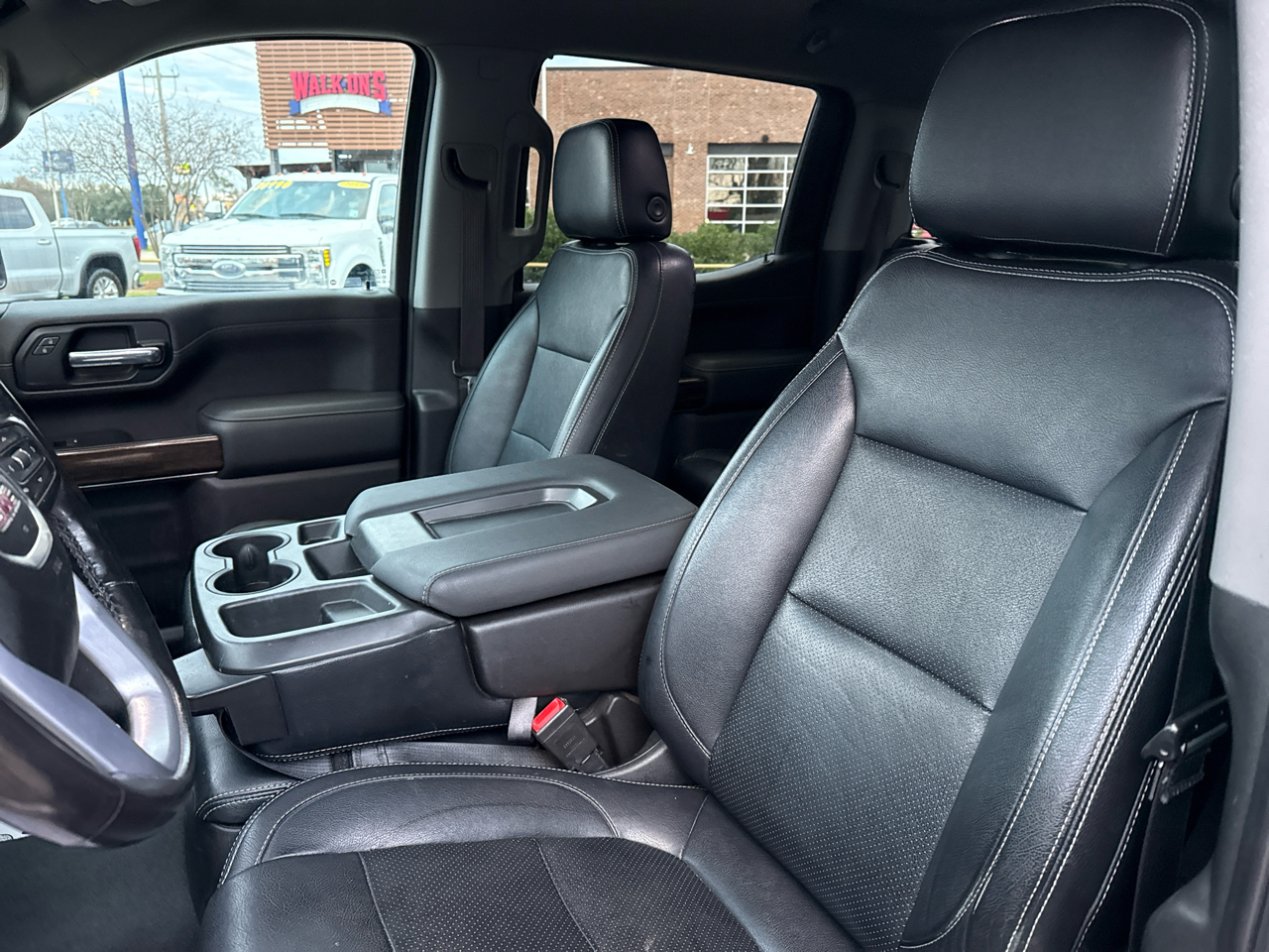 GMC Sierra 1500 4WD Crew Cab 147" SLE 2020