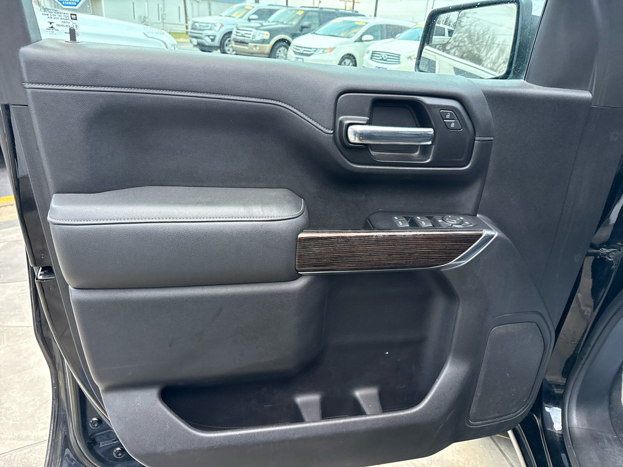 GMC Sierra 1500 4WD Crew Cab 147" SLE 2020