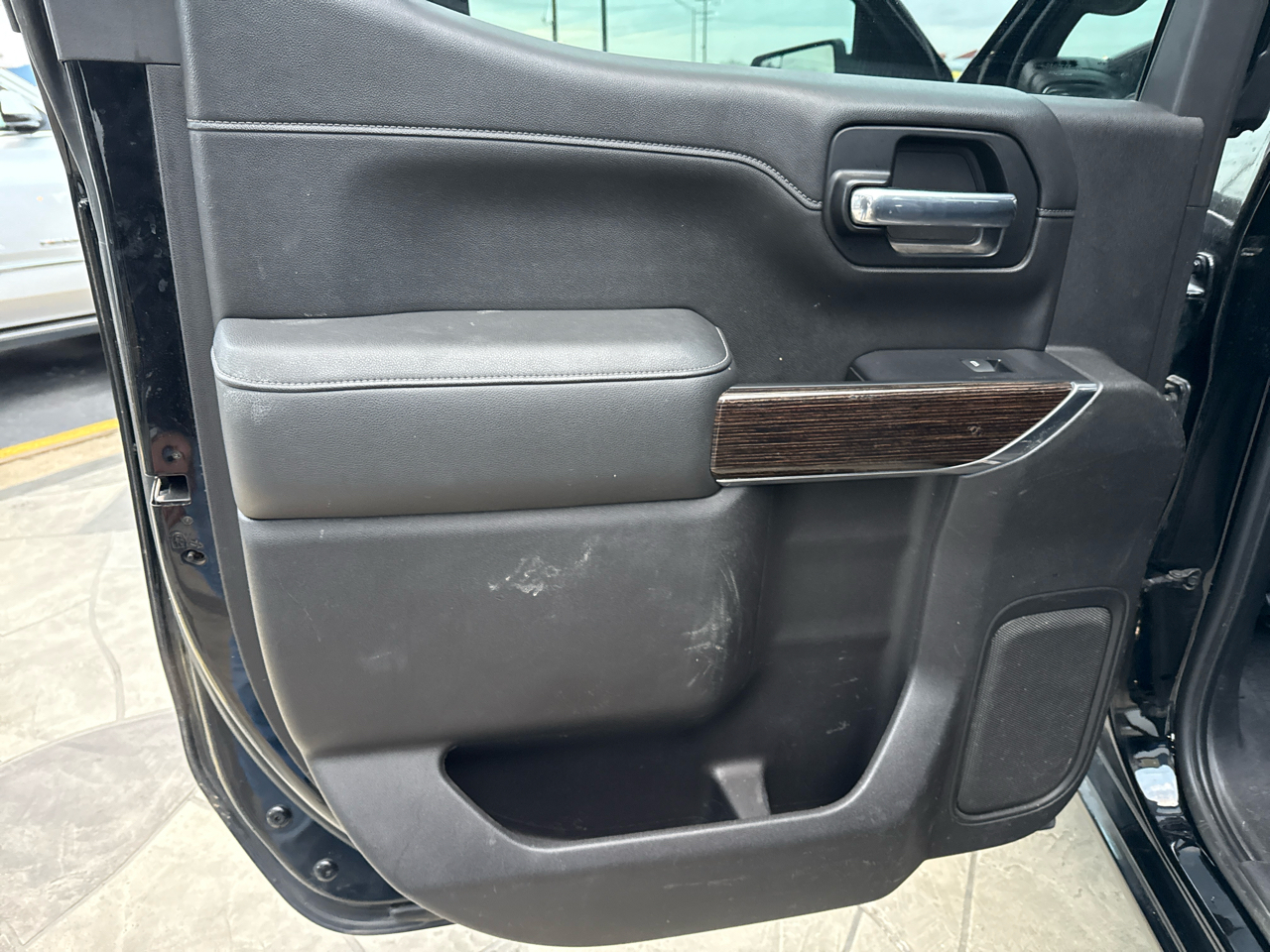 GMC Sierra 1500 4WD Crew Cab 147" SLE 2020