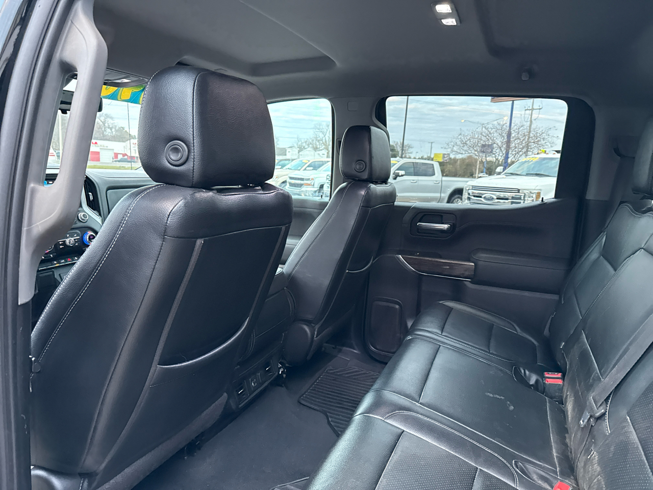 GMC Sierra 1500 4WD Crew Cab 147" SLE 2020