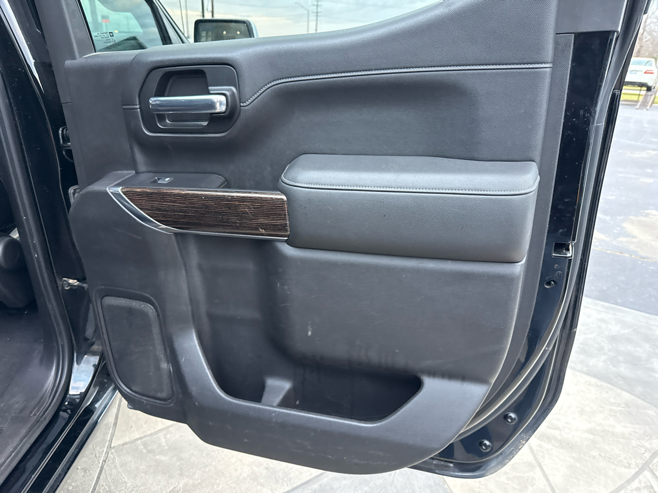 GMC Sierra 1500 4WD Crew Cab 147" SLE 2020