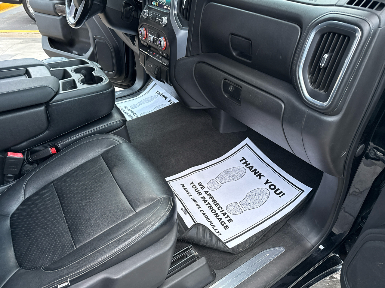 GMC Sierra 1500 4WD Crew Cab 147" SLE 2020