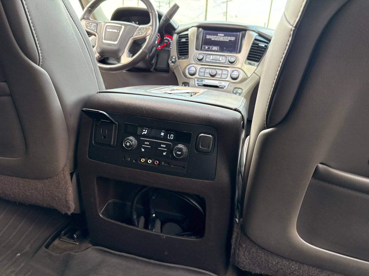 GMC Yukon Denali XL 2WD 2015