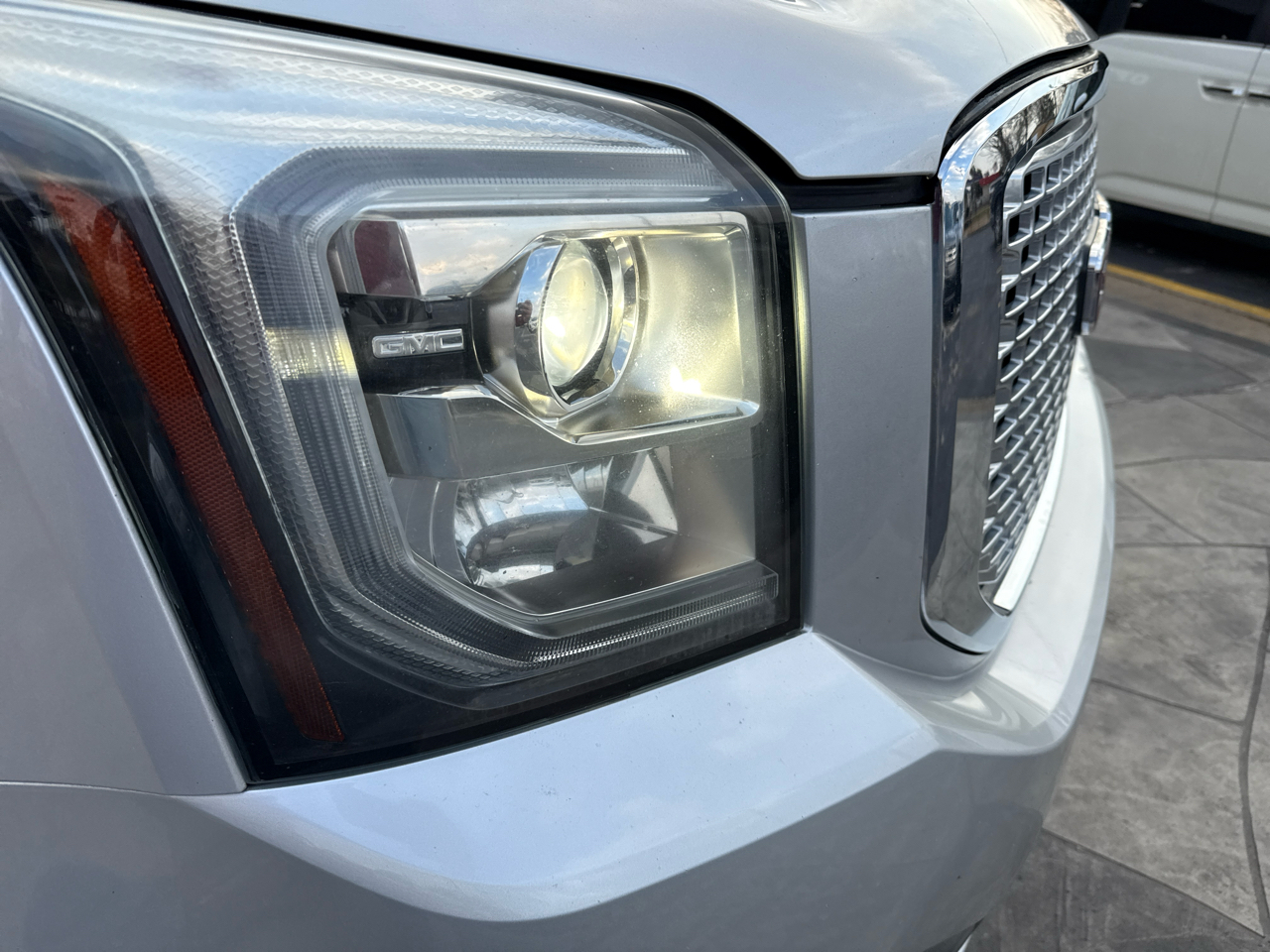 GMC Yukon Denali XL 2WD 2015